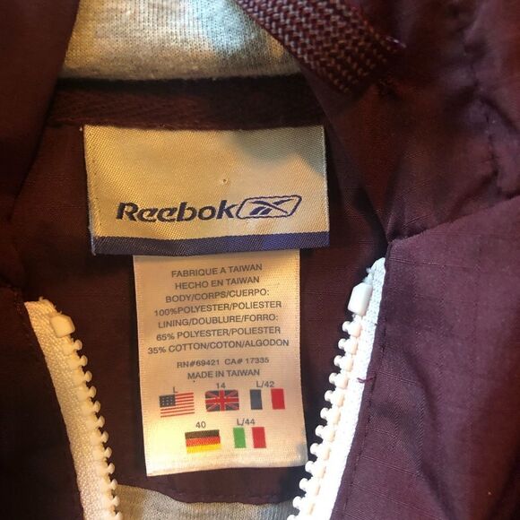 3 for $30! Reebok maroon lightweight coat - Picture 2 of 12